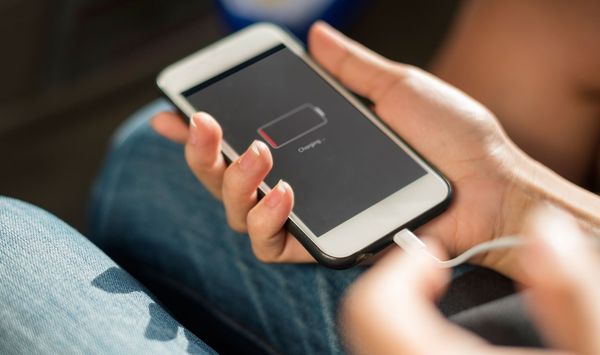 Увеличь скорость зарядки iPhone в четыре раза: легкие приемы от экспертов!