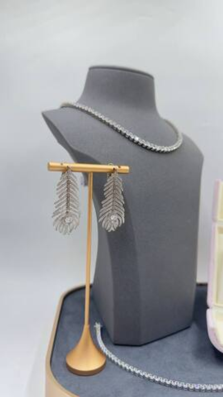 Серьги Boucheron