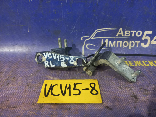 Петля двери задней левой TOYOTA SCEPTER 1994