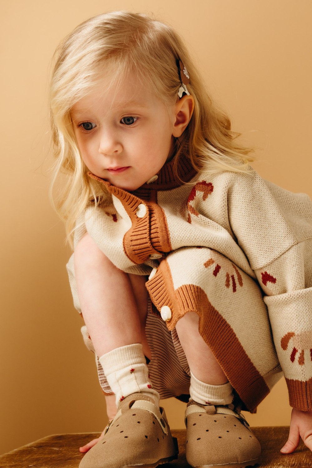 7910-325 Кардиган вязаный (лошадки)