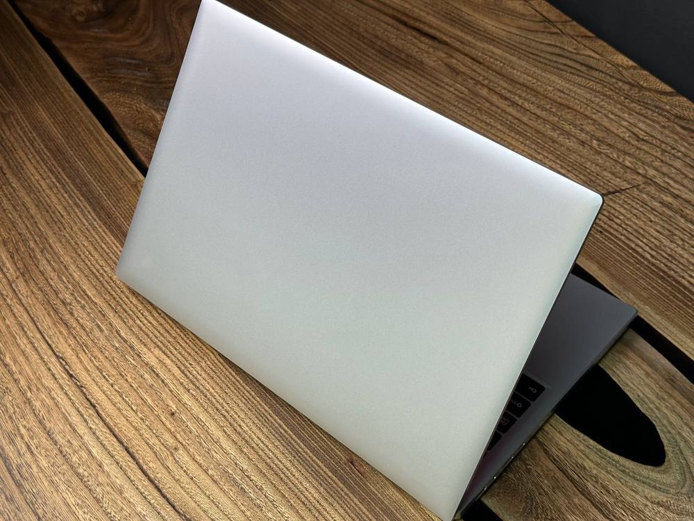 16" Ноутбук HIPER Workbook XU160 (2560x1600, Intel Celeron N5095, RAM 12ГБ,SSD 256ГБ, Intel UHD Graphics , Win 10Pro)