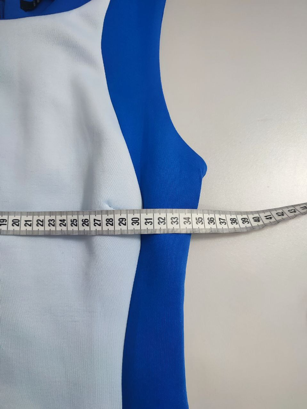 Платье Incity лаконичное 42 размер