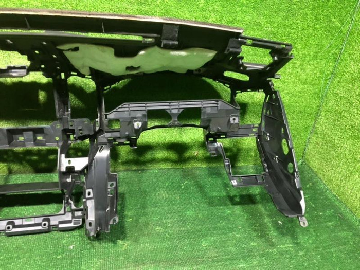 Торпедо Toyota Land Cruiser 200 (2015-2021)