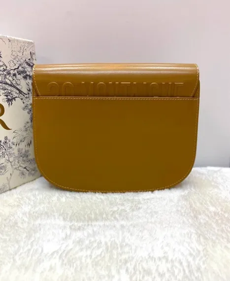 Сумка Dior Bobby, модель среднего формата светло-коричневый