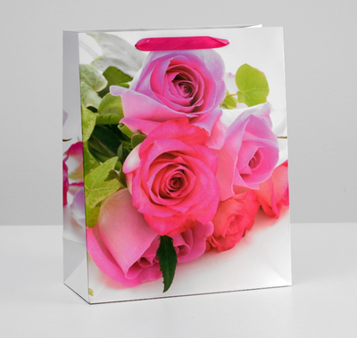 Пакет подарочный ламинированный "Красочные розы" 26x32x12