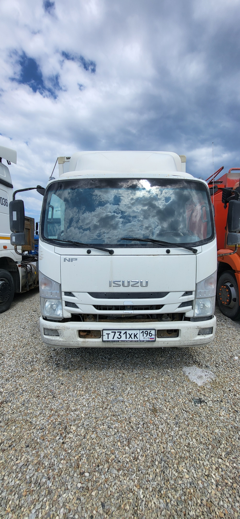 Isuzu ELF 7.5 (NPR) Промтоварный 470520 (Дизельный, 5,2 л, 155 л.с., МТ)