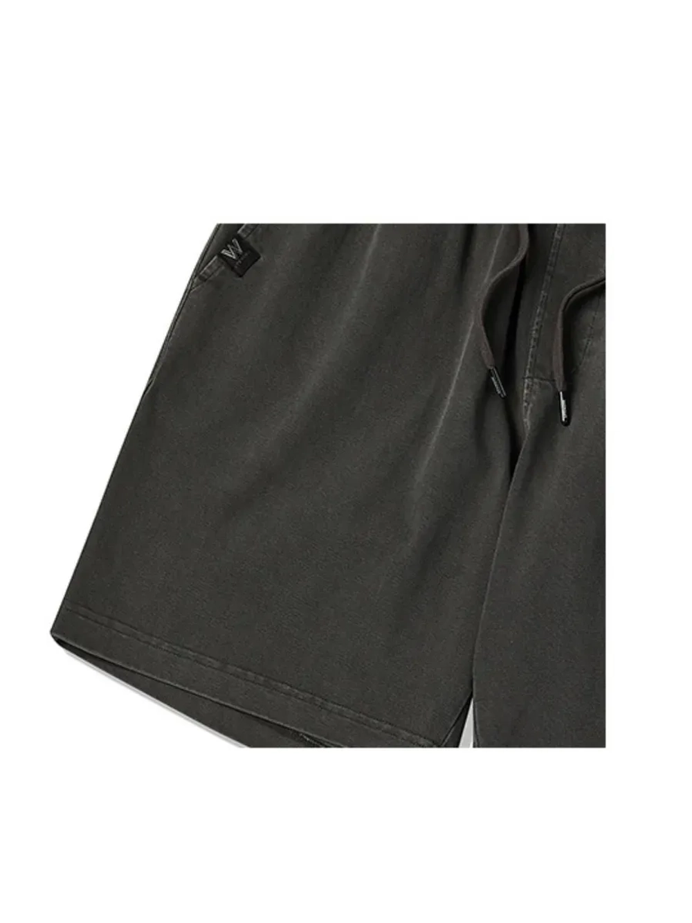 Базовые пигментные шорты с принтом логотипа