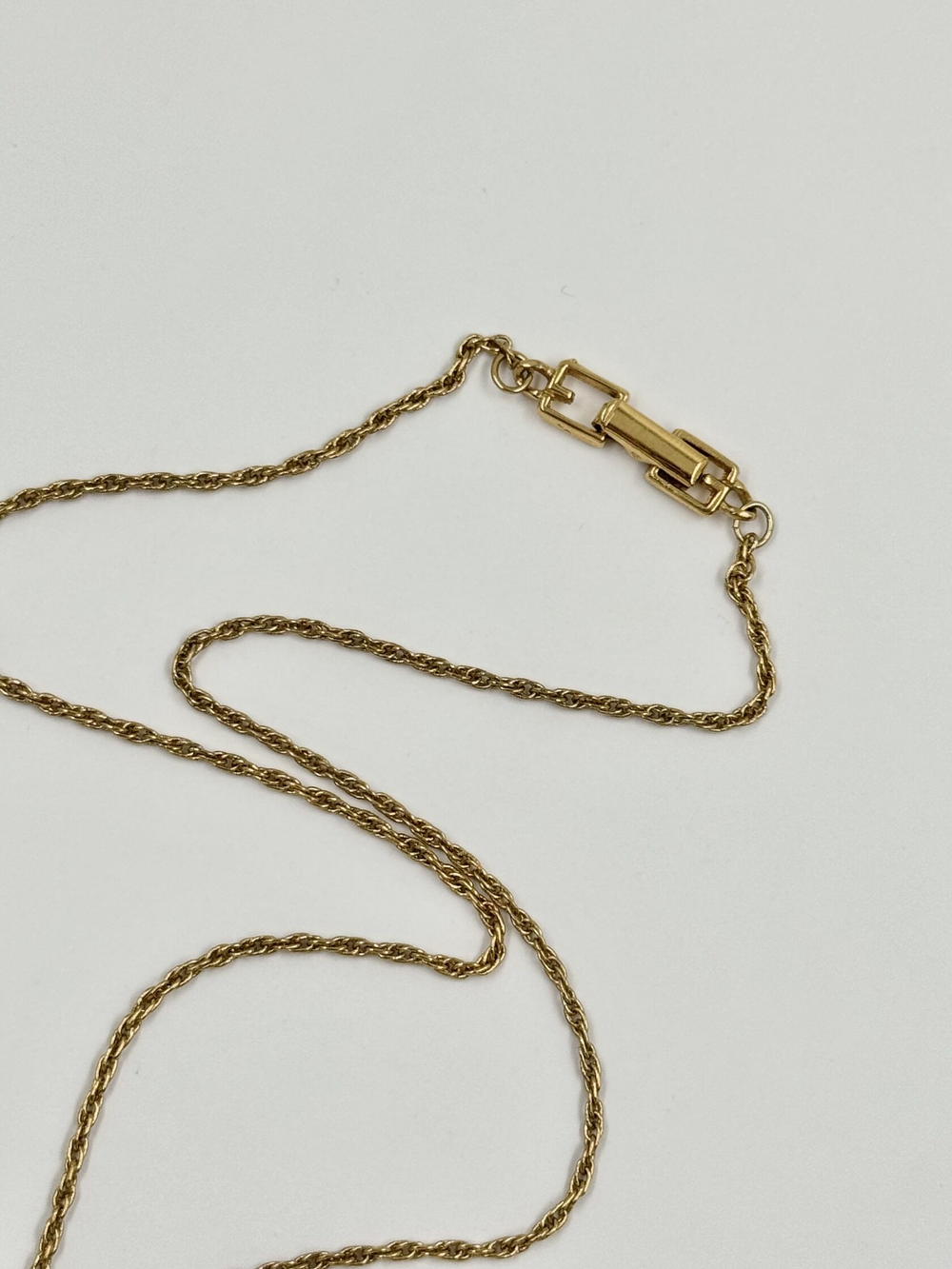 Кулон Givenchy с кристаллами