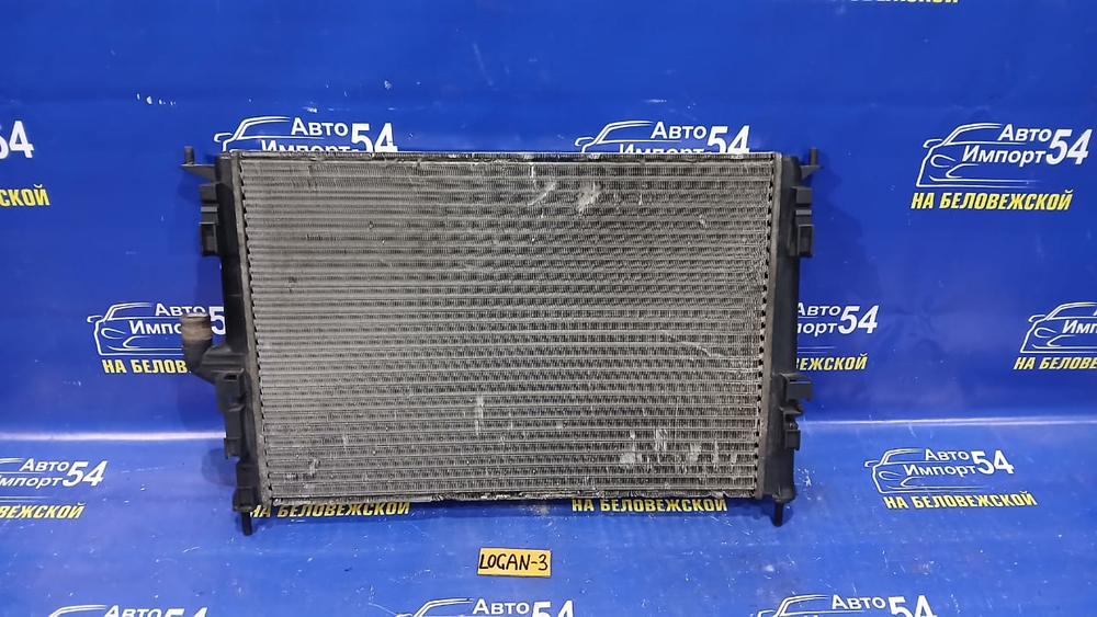 Радиатор двигателя RENAULT LOGAN 2010