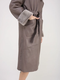 Дубленка зимняя натуральная с капюшоном длинная