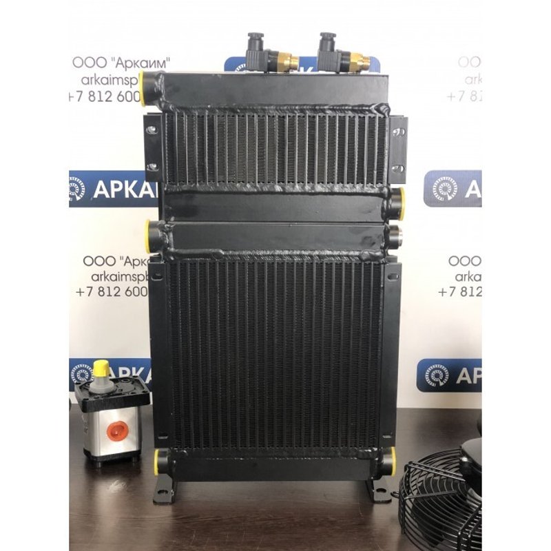 Маслоохладитель МО2+05 двухконтурный с двумя радиаторами и двумя вентиляторами