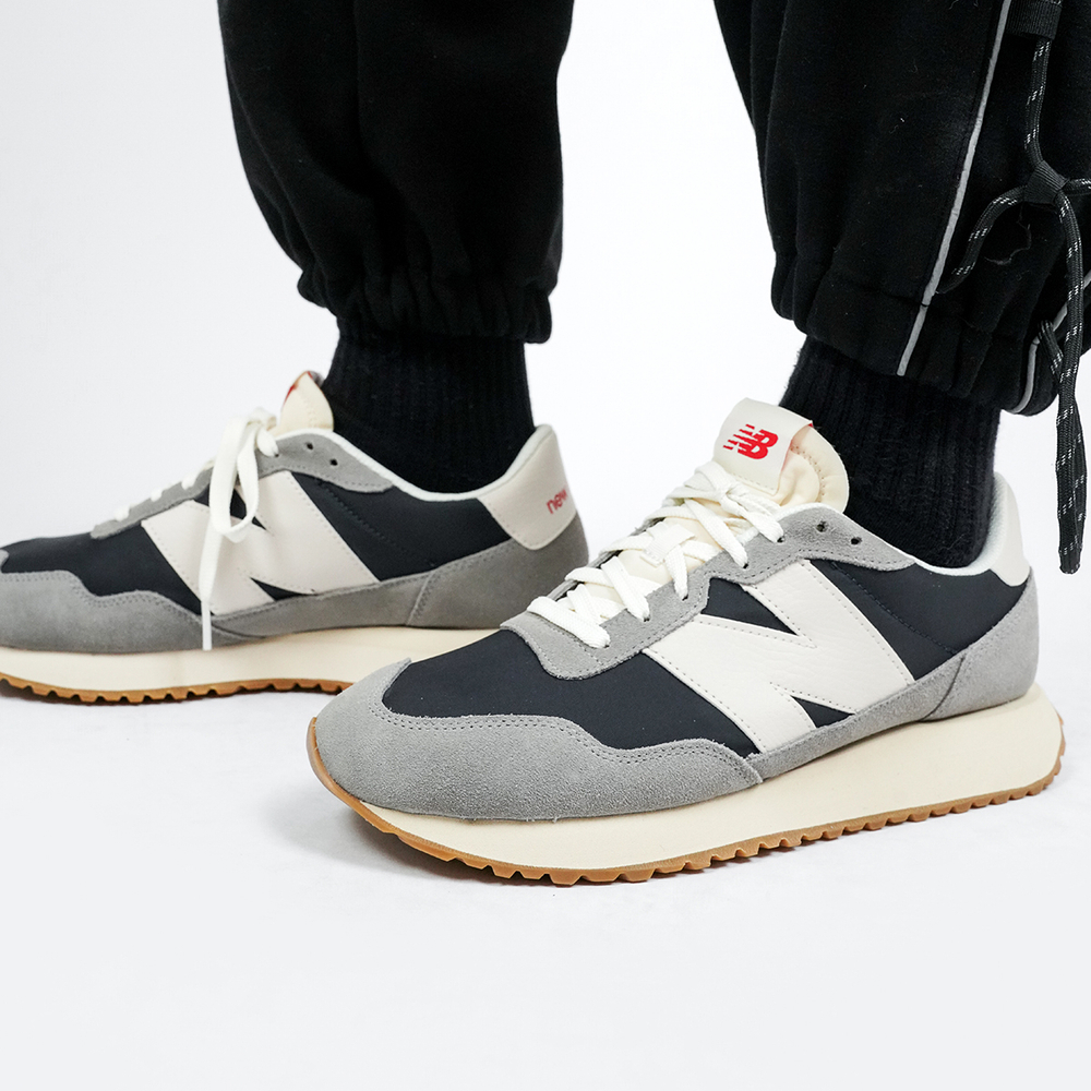 237 New Balance 'Marblehead Black'