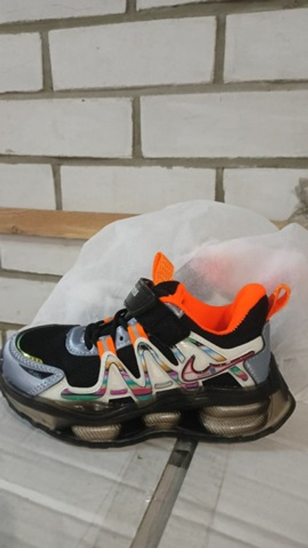 Кроссовки детские