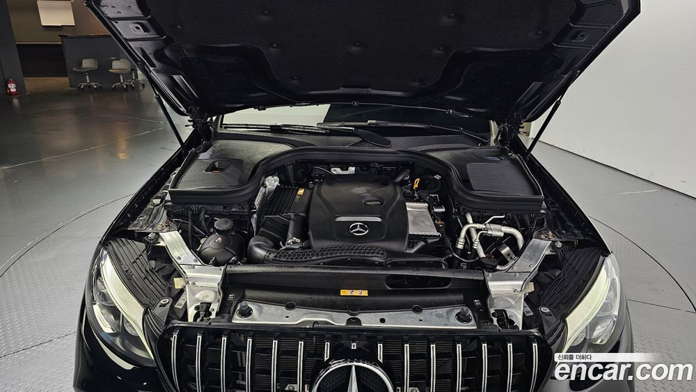 Mercedes-Benz GLC-Class X253 GLC300 4MATIC AMG Line Coupe (09.2019)