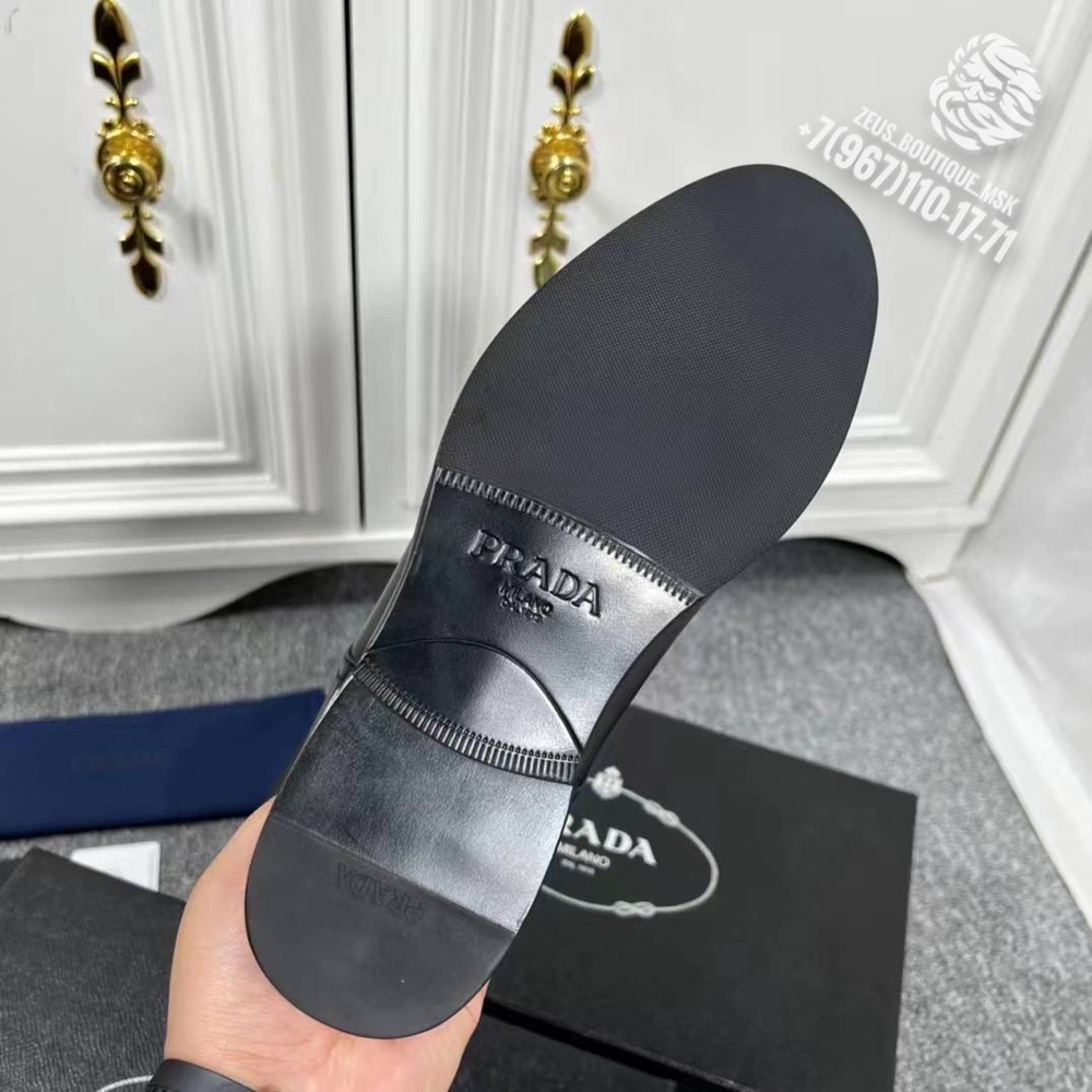 Лоферы Prada