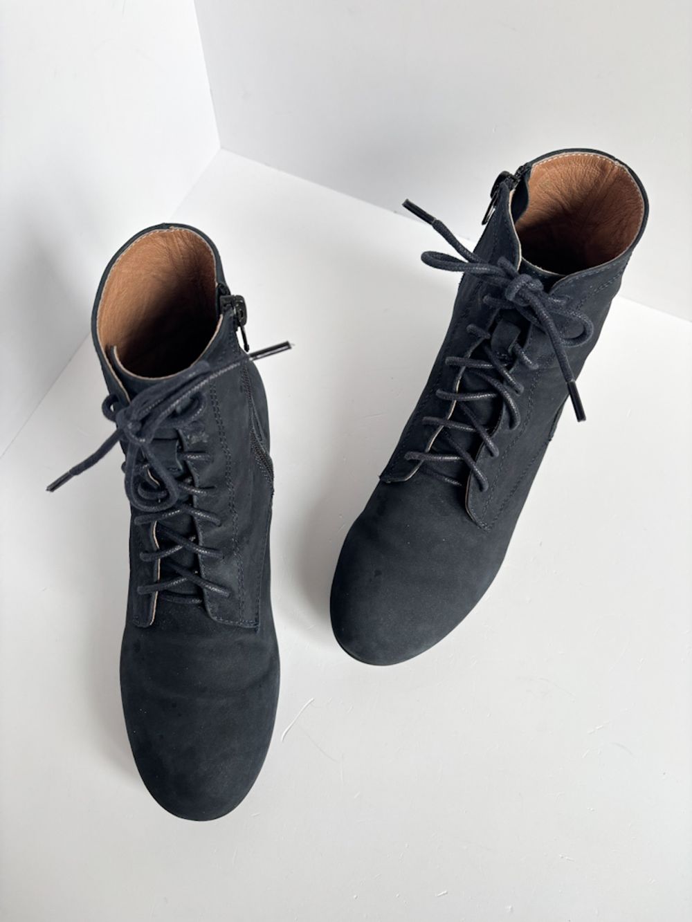 Замшевые ботинки Age of Innocence, 32