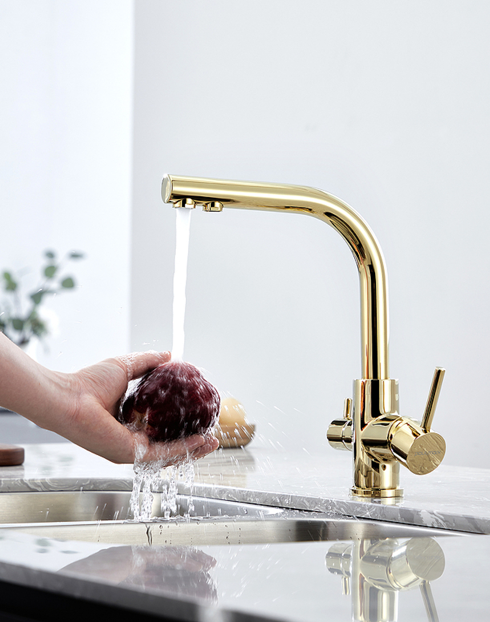 СМЕСИТЕЛЬ ДЛЯ КУХНИ ESSEN 213011-G ЗОЛОТО