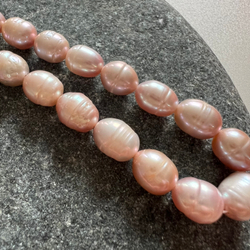 Жемчуг. Камни для изделий на заказ. Цена зависит от вида заказанного изделия