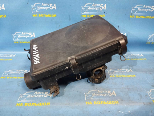 Корпус воздушного фильтра TOYOTA PRIUS 2002