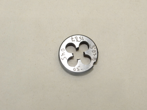 Плашка М6х0,5 d=20мм