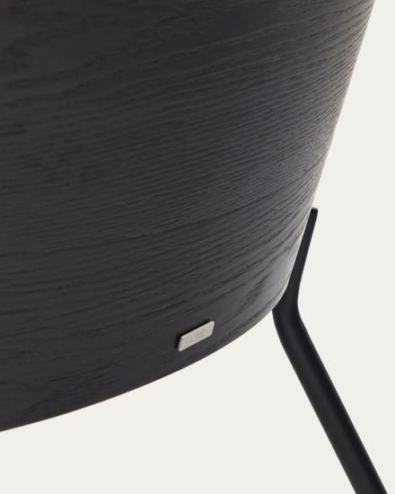 Кресло Eamy светло-серое из шпона ясеня с черной отделкой Испания Lа Forma