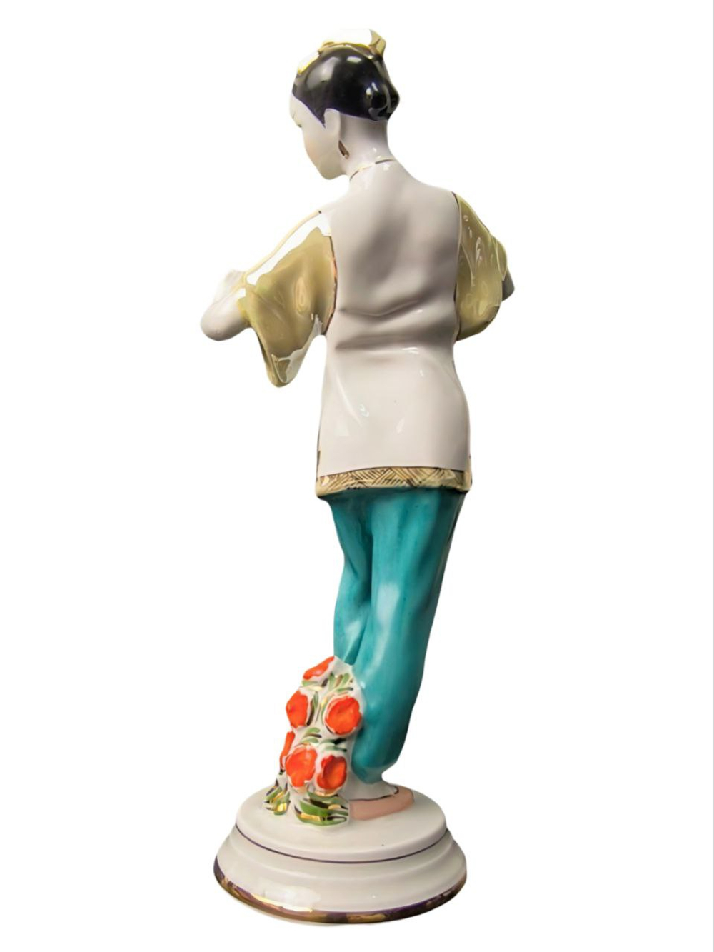 Фарфоровая статуэтка "Танцующая китаянка" (ДФЗ)