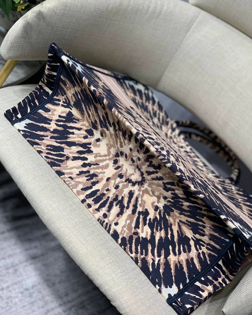 Christian Dior Book Tote 42 cm
