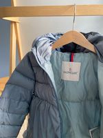 Пуховик Moncler