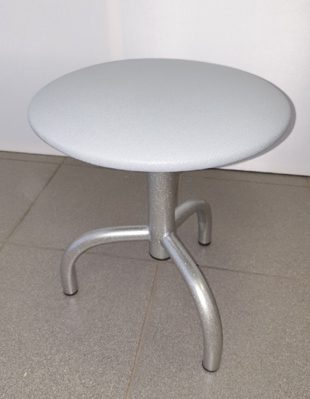 Табурет винтовой