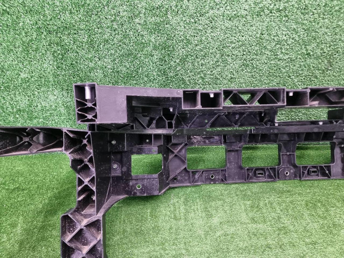 Телевизор Lixiang L6 (2024-н.в.)