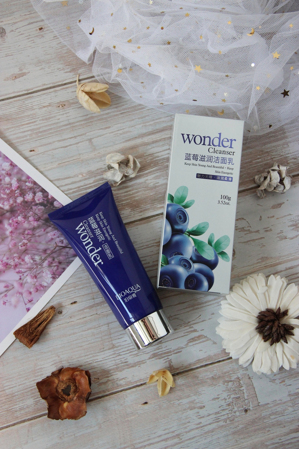 Пенка для умывания с экстрактом черники, 100г