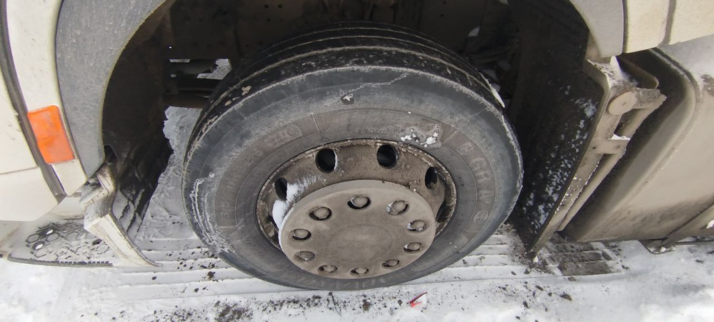 Shacman (Shaanxi) SX* 4x2 Седельный тягач SX4188YY381 (Дизельный, 12,5 л, 473 л.с., АТ)