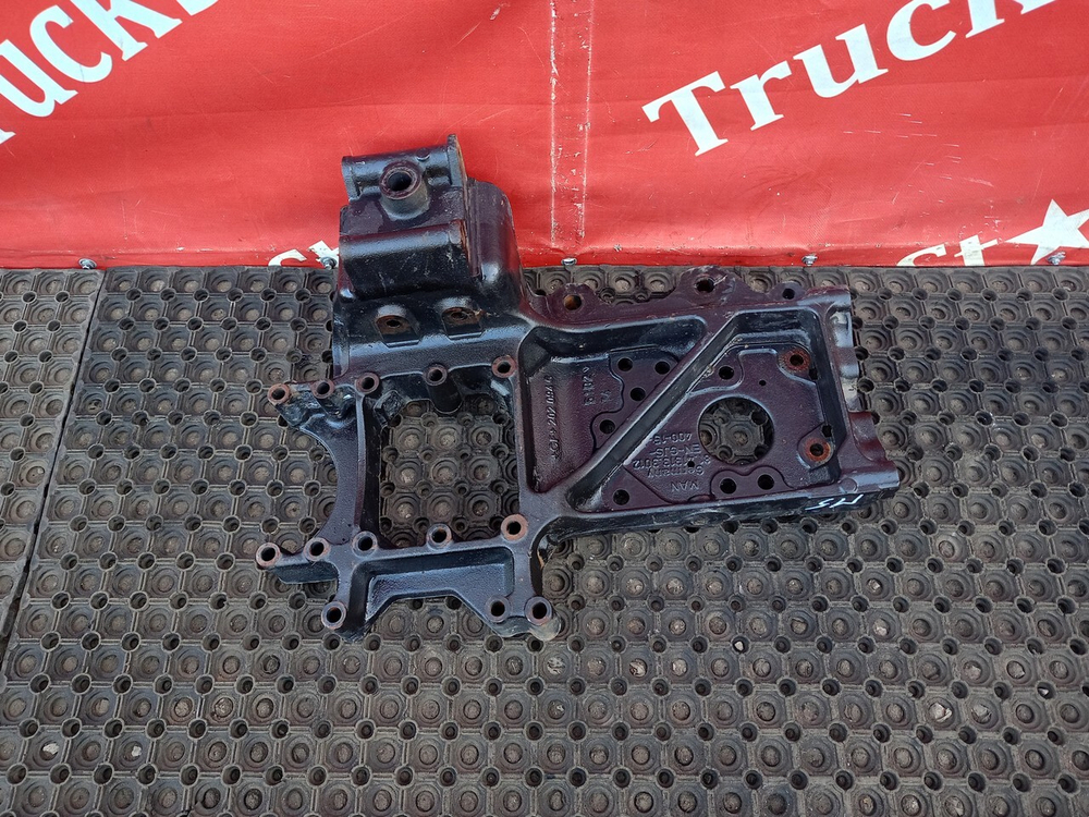 Кронштейн рессоры передней правый 2016 г.