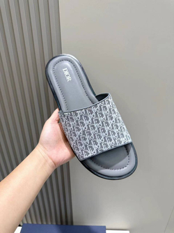 Шлепанцы Dior