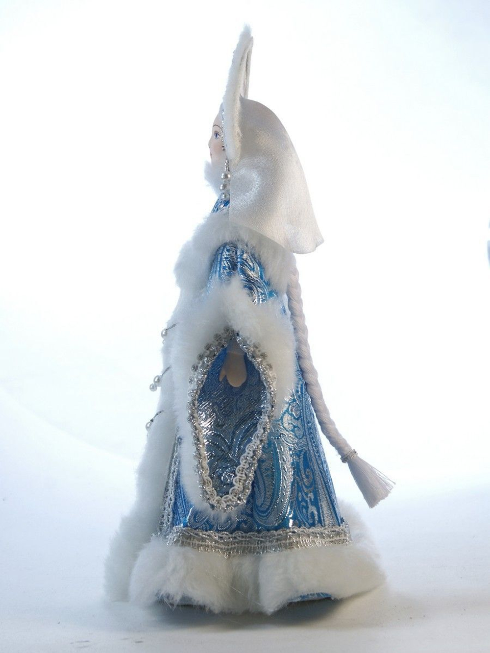 Кукла фарфоровая Снегурочка Зимняя сказка