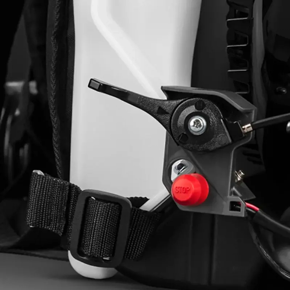 Caiman PBS920 Tornado воздуходувка-распылитель ранцевая 4.5 л.с, 3.3 кВт, 74 м/с