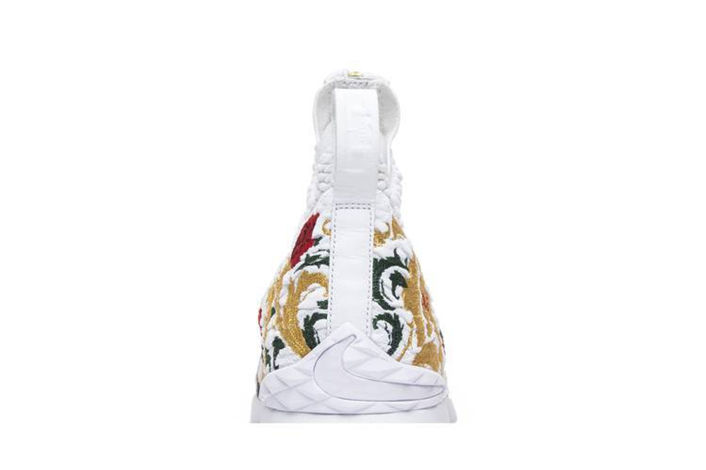 Кроссовки Kith X Nike Lebron 15 Performance 'King'S Cloak'