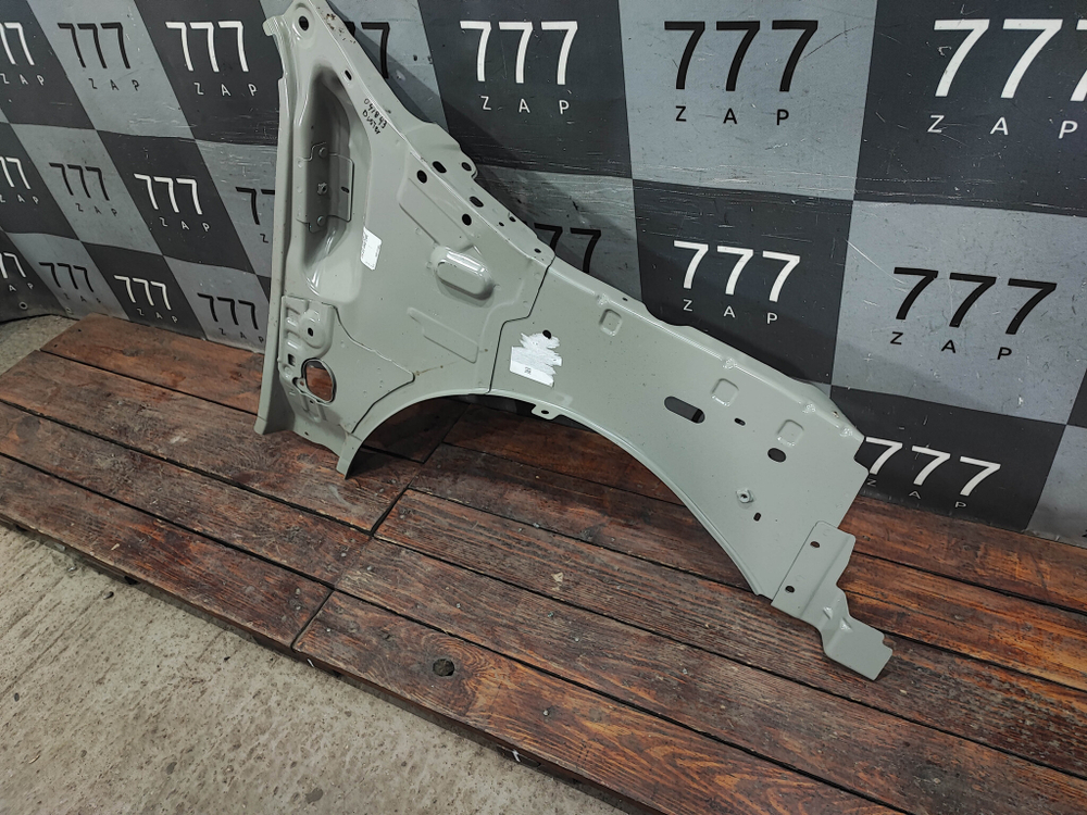 Панель крыла передняя правая Renault Duster 2 Новая Оригинал 762304854R