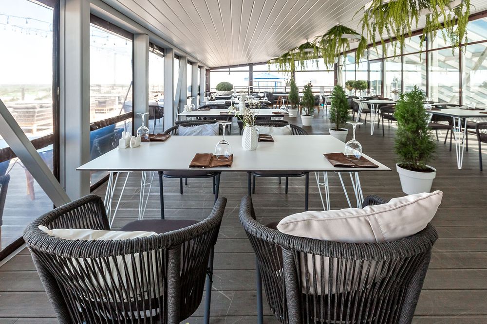 "Руссо" обеденный стол из HPL 150х80см, цвет "молочный"