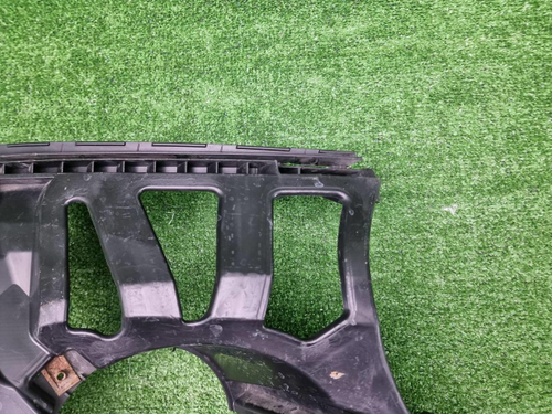 Кронштейн ПТФ правый Mini Hatch F56 (2013-2018)