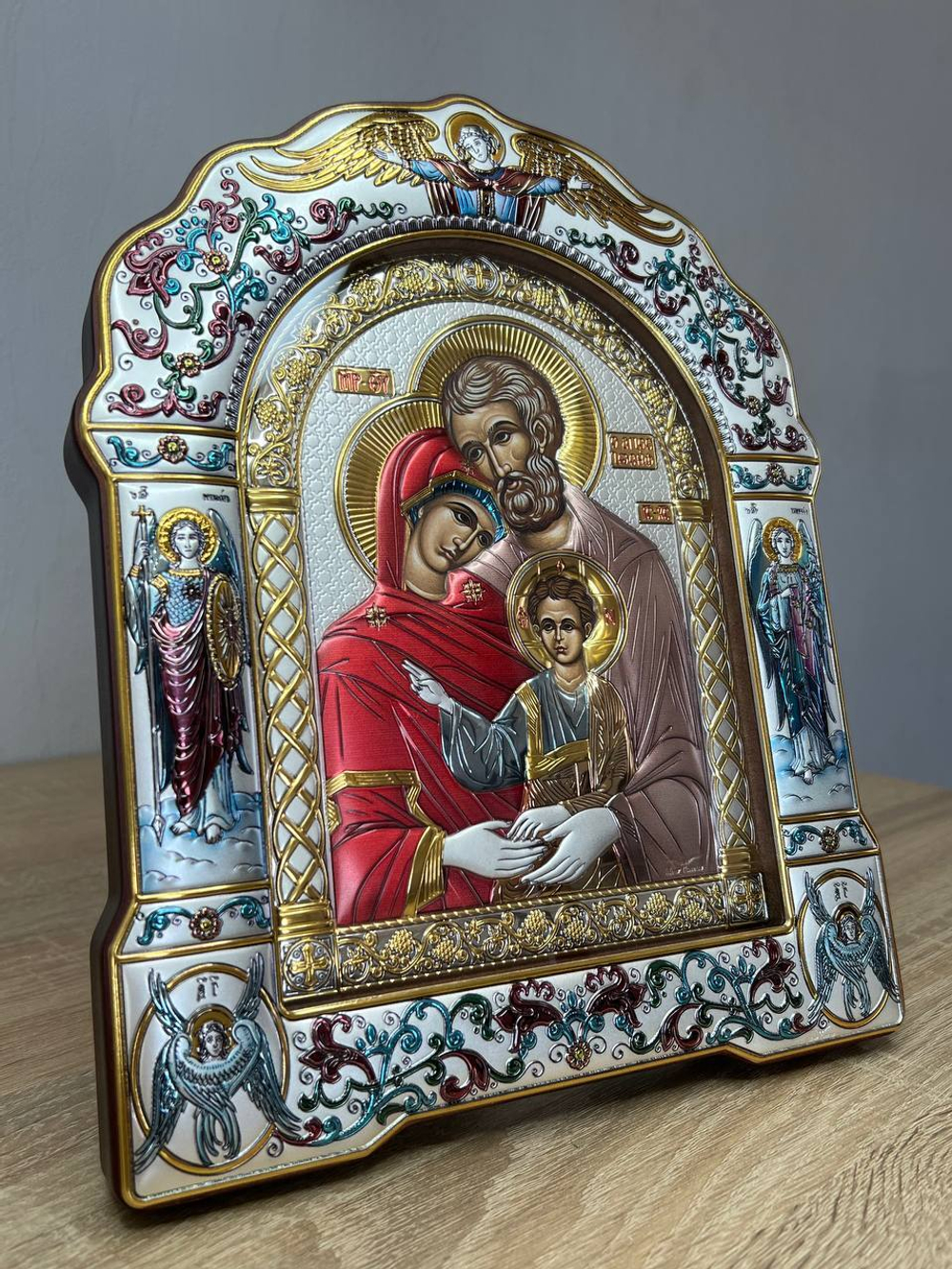 Св. Семейство, икона арочная с рамкой под стеклом, красное дерево,эмаль 266х335