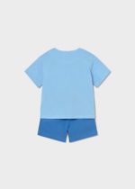 футболка с шортами