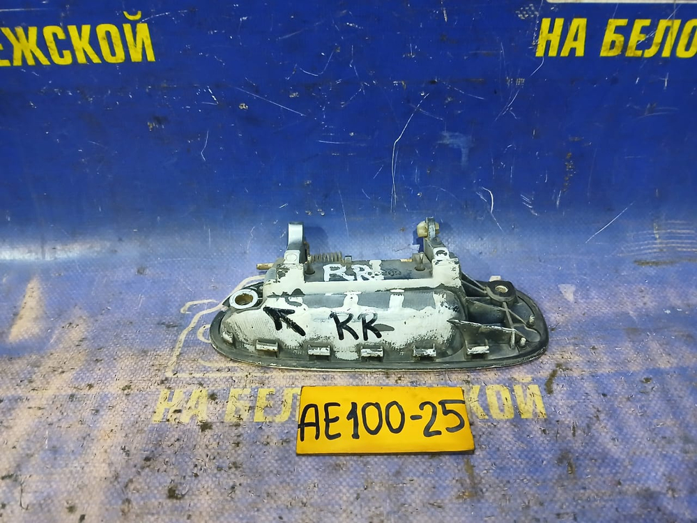 Ручка двери задней правой внешняя TOYOTA SPRINTER 1991