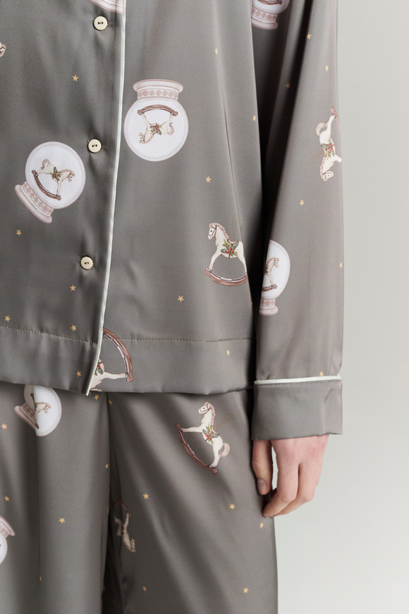 Костюм двойка с лошадьми - S размер