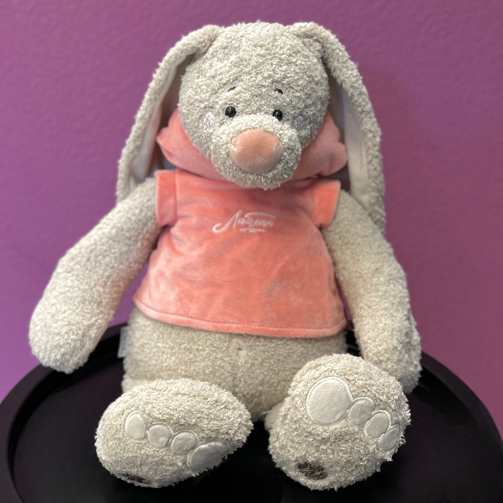 Заяц Вито в кофте, 37 см.