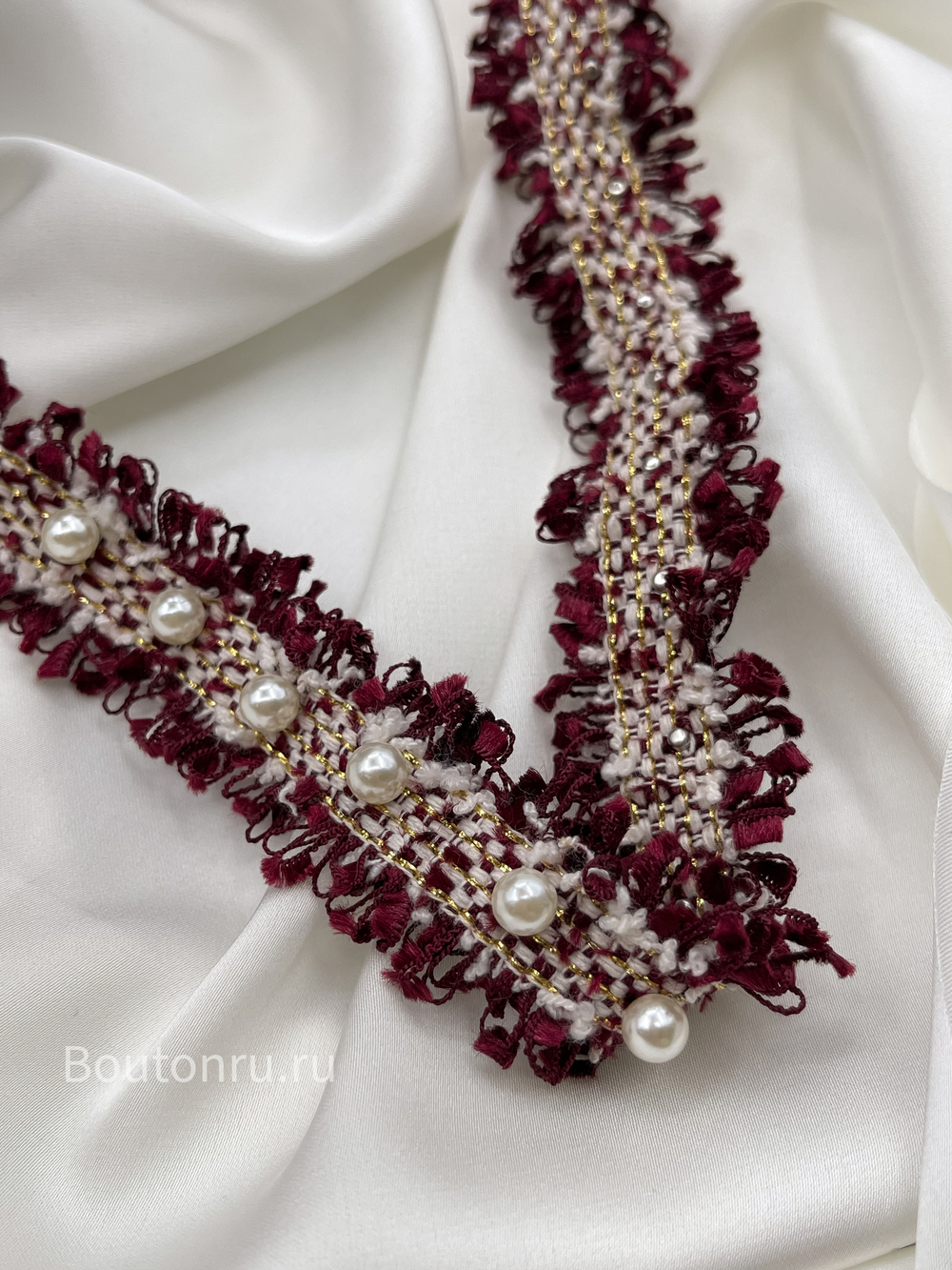 Тесьма темно-красная (бордовая) с жемчугом твид