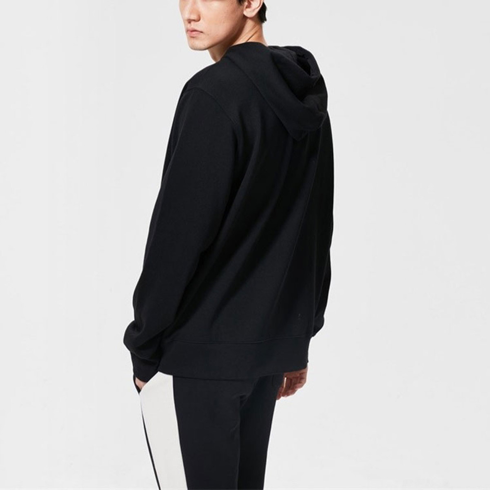 Толстовка New Balance, MT83982-BK