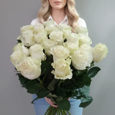 Роза цветная разная