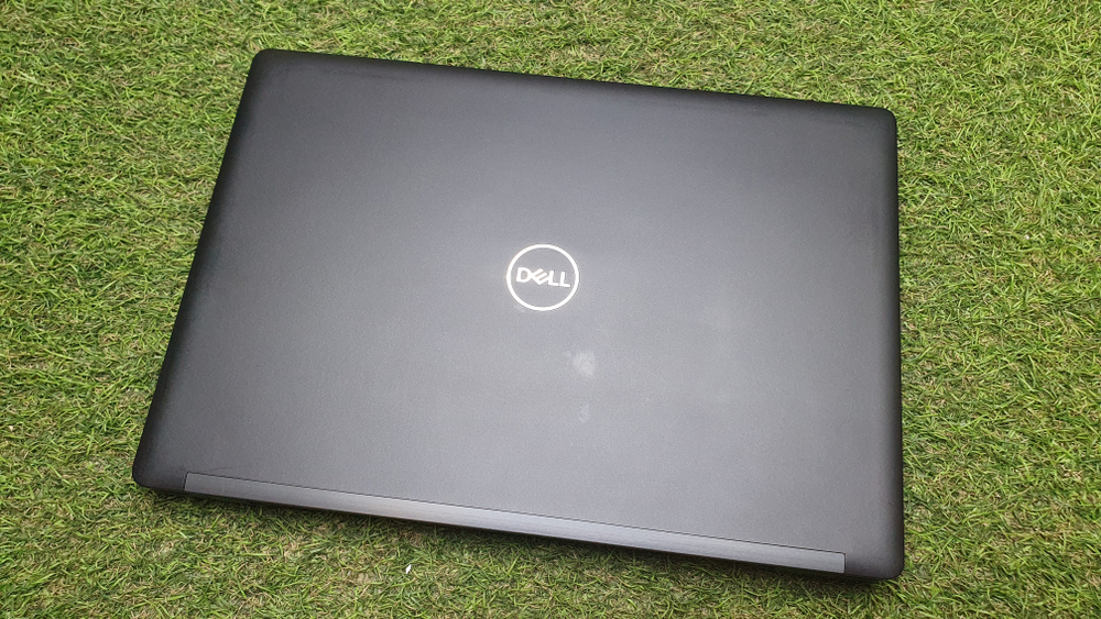 Ноутбук Dell i5-8/4Gb