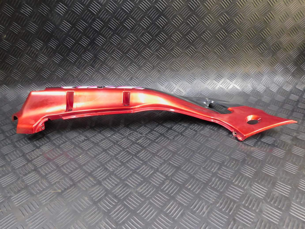 Пластик задний левый Kawasaki ZZR 400 98 053096